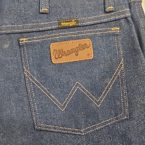 Wrangler Dark Blue Denim Jeans Bootcut Pants size 33x34 NEW - Picture 3 of 3